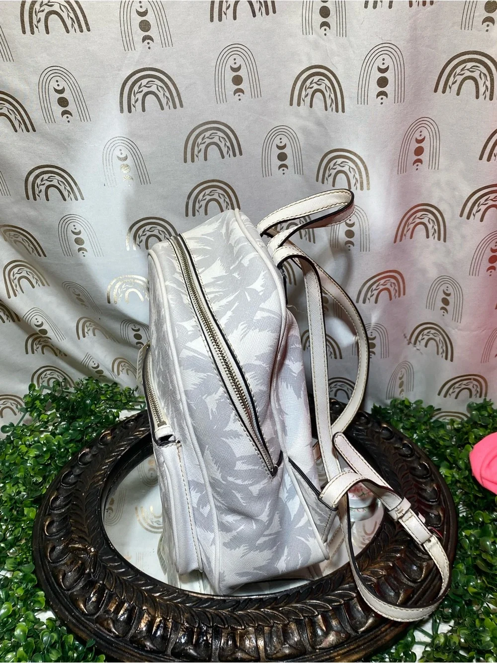 G by Guess by guess
